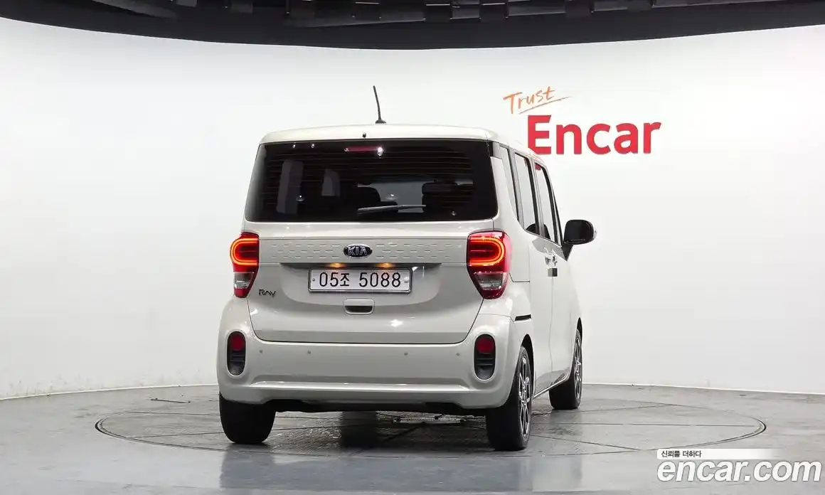 Kia Ray 2018 1.0 Автомат в Москве № 797926, фото 4