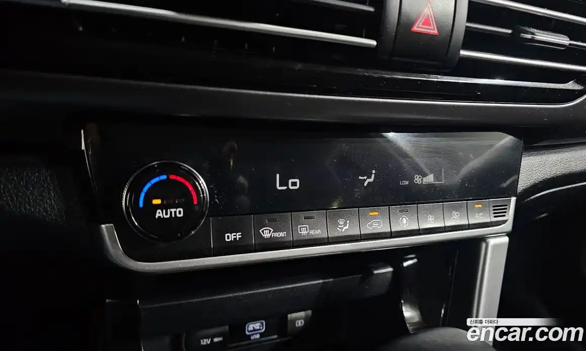 Kia Seltos 2021 1.6 Автомат в Москве № 797979, фото 19