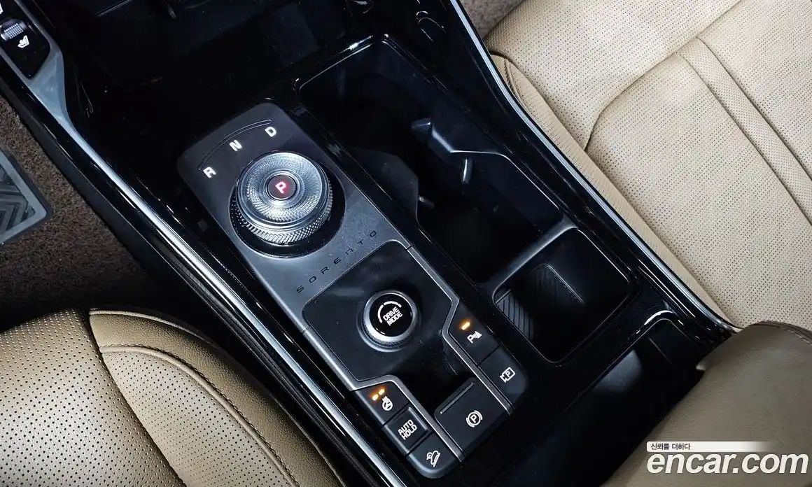 Kia Sorento 2024 1.6 Автомат в Москве № 797990, фото 9