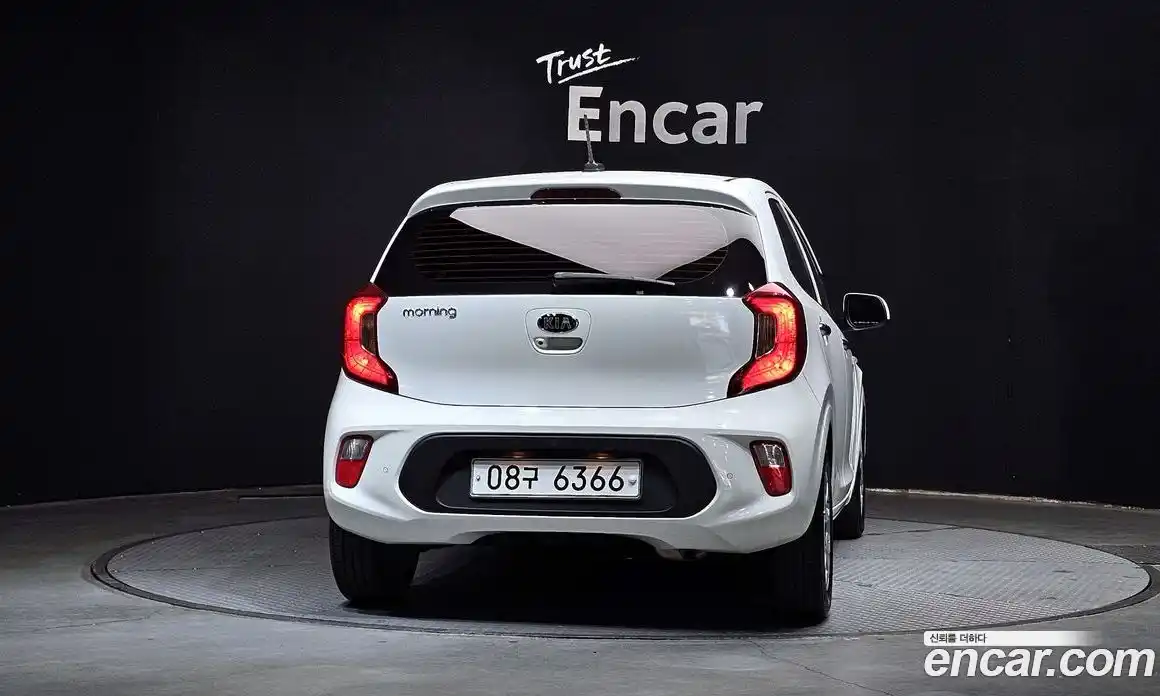 Kia Morning 2019 1.0 Автомат в Москве № 798166, фото 4