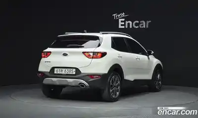 Kia Stonic 2018 1.4 Автомат в Москве № 798356, миниатюра 2