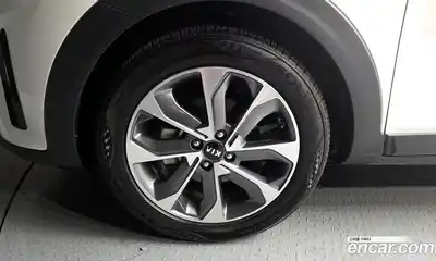 Kia Stonic 2018 1.4 Автомат в Москве № 798356, миниатюра 5