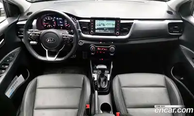 Kia Stonic 2018 1.4 Автомат в Москве № 798356, миниатюра 7