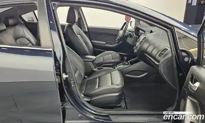 Kia K3 2017 1.6 Автомат в Москве № 798390, миниатюра 10