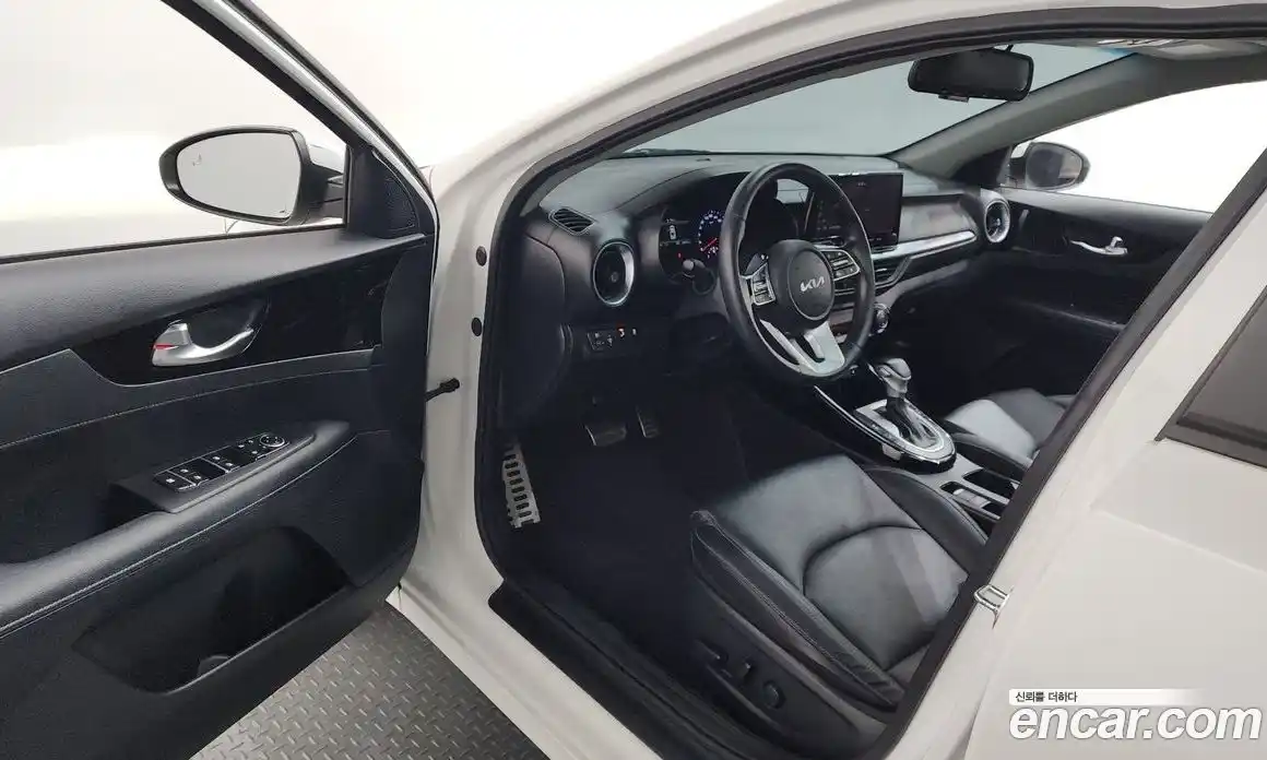 Kia K3 2022 1.6 Автомат в Москве № 798511, фото 10