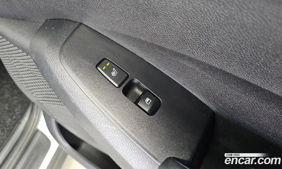 Kia Seltos 2020 1.6 Автомат в Москве № 798611, фото 19