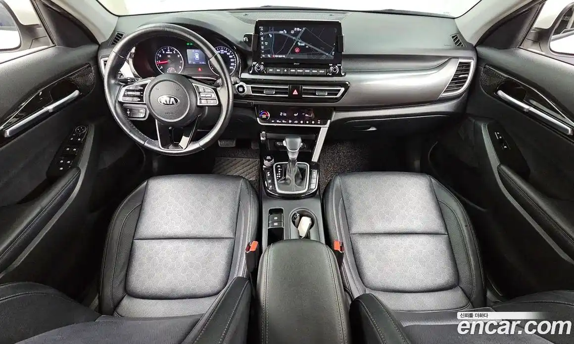 Kia Seltos 2020 1.6 Автомат в Москве № 798611, фото 7