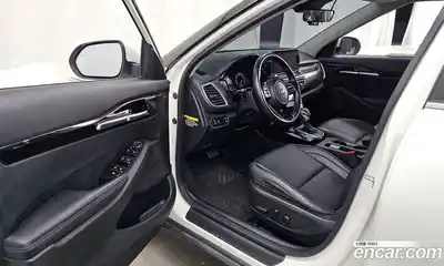 Kia Seltos 2020 1.6 Автомат в Москве № 798611, миниатюра 10