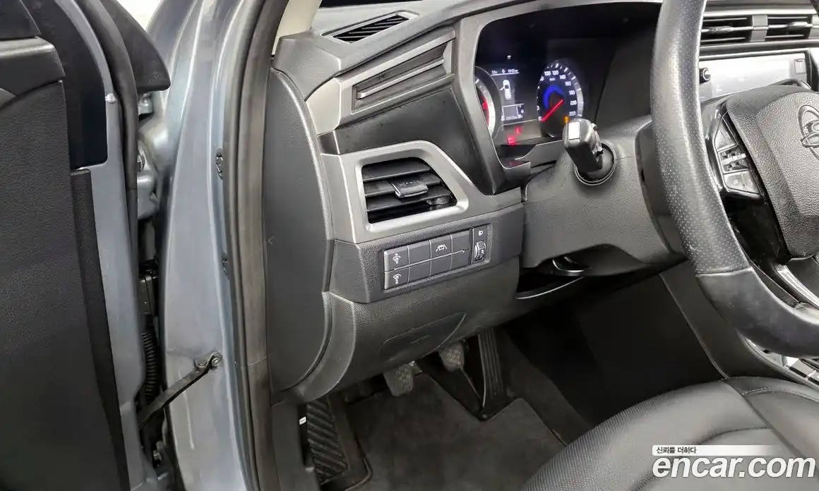 SsangYong Korando 2020 1.6 Механическая в Москве № 799112, фото 17