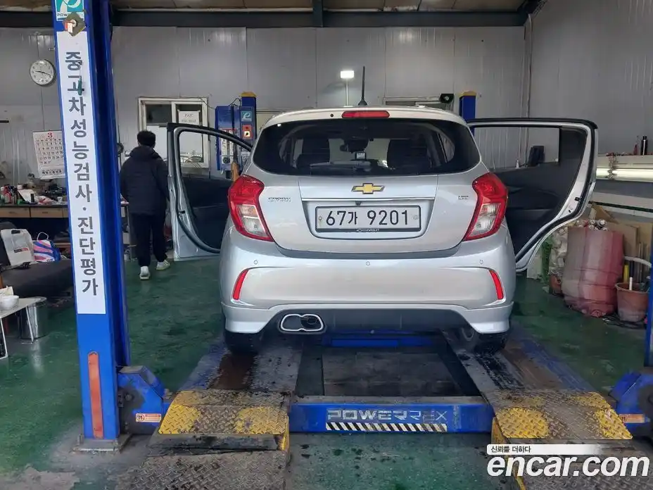 Chevrolet Spark 2018 1.0 Механическая в Москве № 799985, фото 9