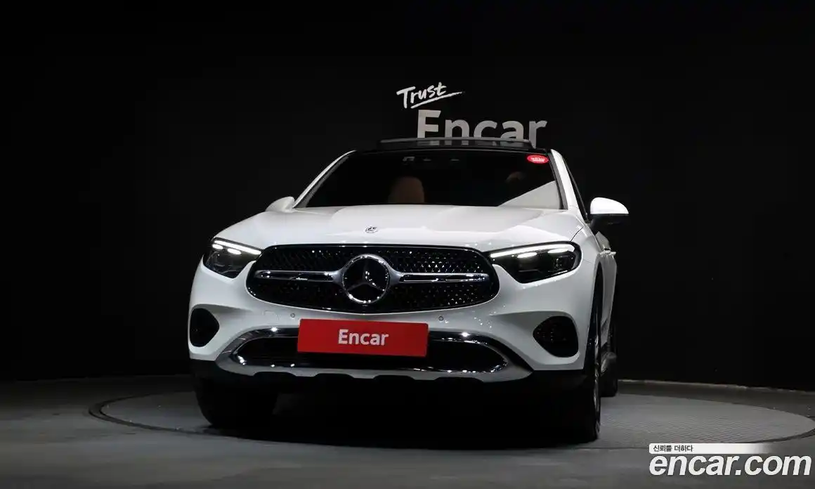 Mercedes-Benz GLC-Class 2024 2.0 Автомат в Москве № 800688, фото 3