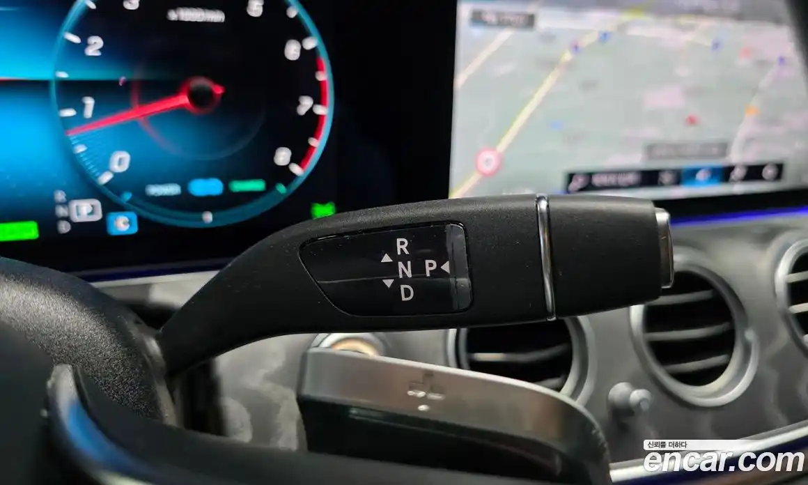 Mercedes-Benz E-Class 2022 2.0 Автомат в Москве № 801192, фото 9