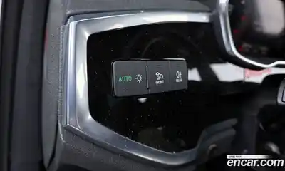 Audi Q3 2023 2.0 Автомат в Москве № 801516, миниатюра 12