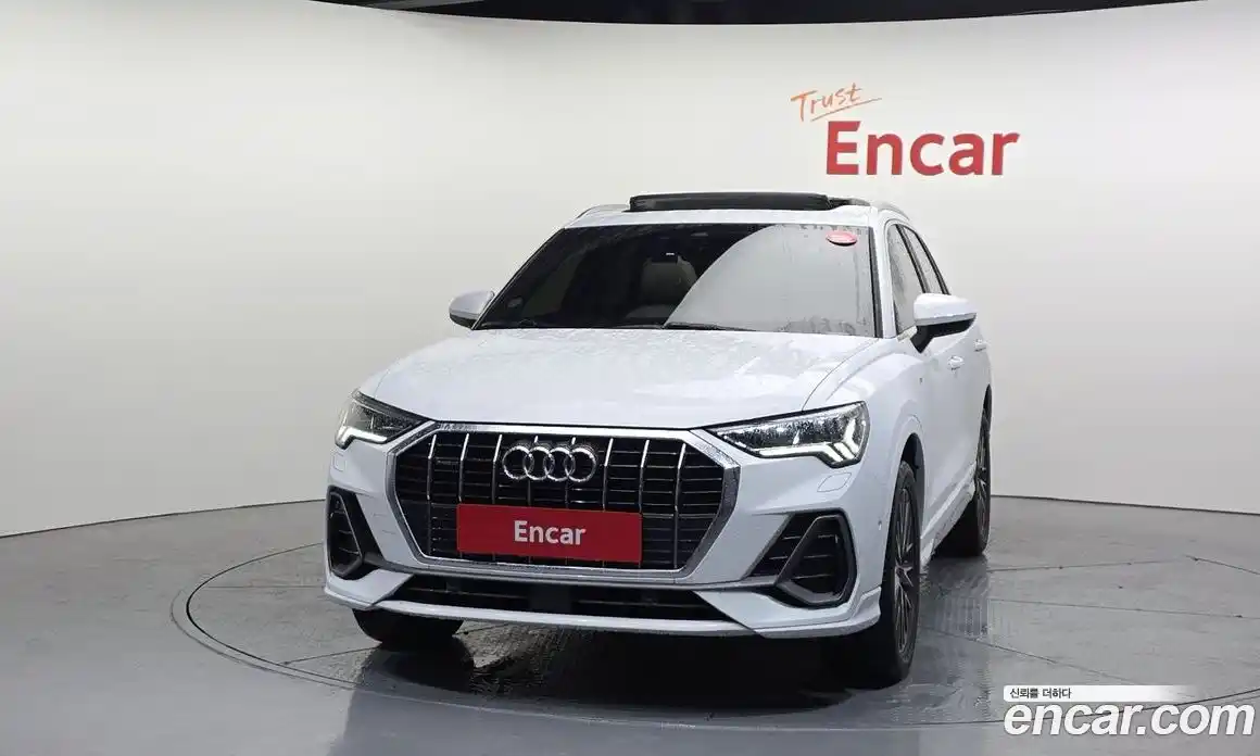 Audi Q3 2023 2.0 Автомат в Москве № 801516, фото 3