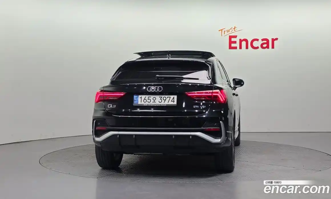 Audi Q3 2022 2.0 Автомат в Москве № 801587, фото 4