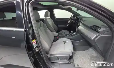 Audi Q3 2022 2.0 Автомат в Москве № 801587, миниатюра 10