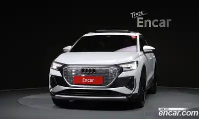 Audi Q4 e-tron 2022 0.2 Автомат в Москве № 801633, миниатюра 3