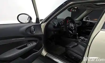 Mini Clubman 2017 2.0 Автомат в Москве № 802439, миниатюра 11