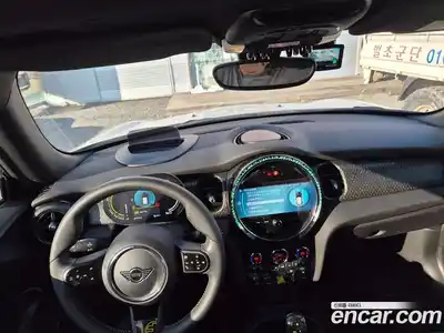 Mini Cooper 2022 1.0 Автомат в Москве № 802495, миниатюра 7