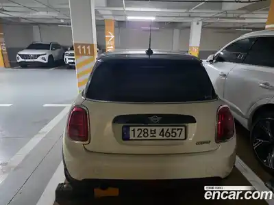 Mini Cooper 2018 1.5 Автомат в Москве № 802529, миниатюра 2