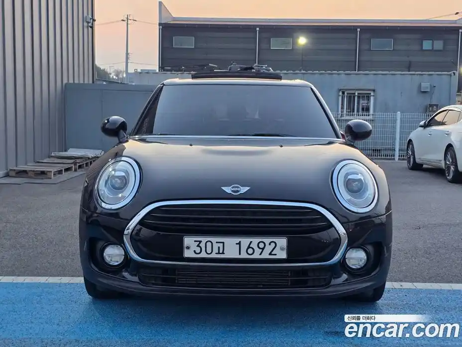 Mini Clubman 2018 2.0 Автомат в Москве № 802576, фото 3