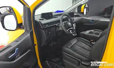 Hyundai Staria 2023 3.5 Автомат в Москве № 813549, миниатюра 11