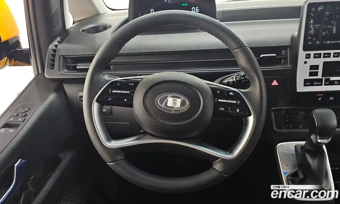 Hyundai Staria 2023 3.5 Автомат в Москве № 813549, фото 14