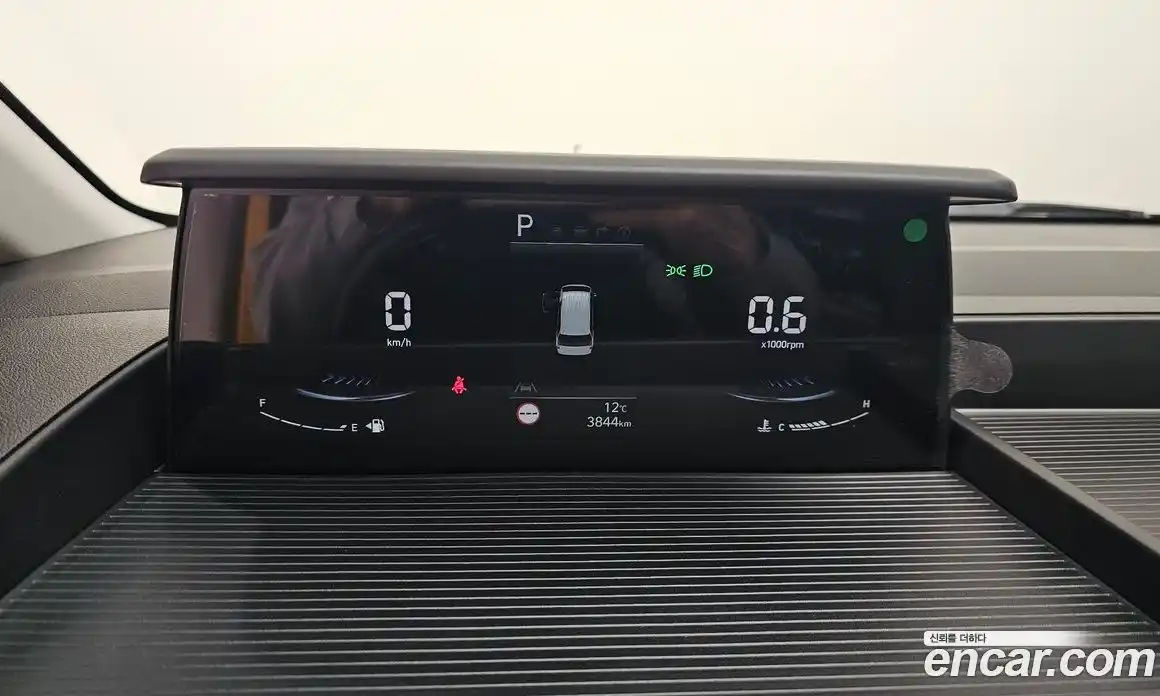 Hyundai Staria 2023 3.5 Автомат в Москве № 813549, фото 8