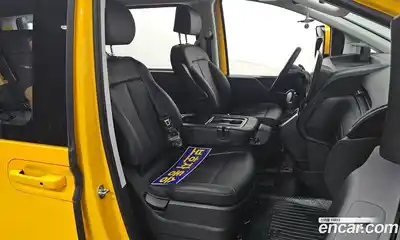 Hyundai Staria 2023 3.5 Автомат в Москве № 813549, миниатюра 10