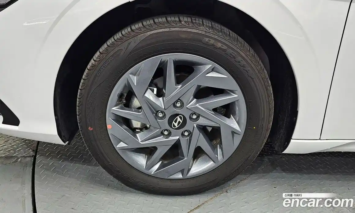 Hyundai Avante 2025 1.6 Автомат в Москве № 813587, фото 5