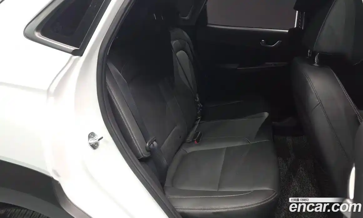 Hyundai Kona 2019 1.6 Автомат в Москве № 813791, фото 11