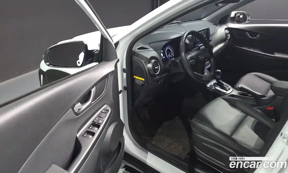 Hyundai Kona 2019 1.6 Автомат в Москве № 813791, фото 12