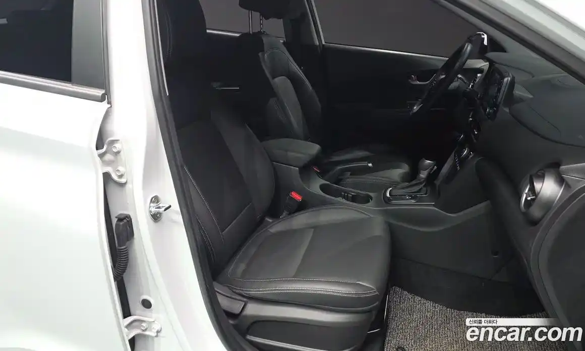 Hyundai Kona 2019 1.6 Автомат в Москве № 813791, фото 10