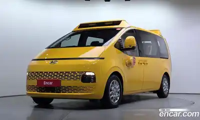 Hyundai Staria, 2023