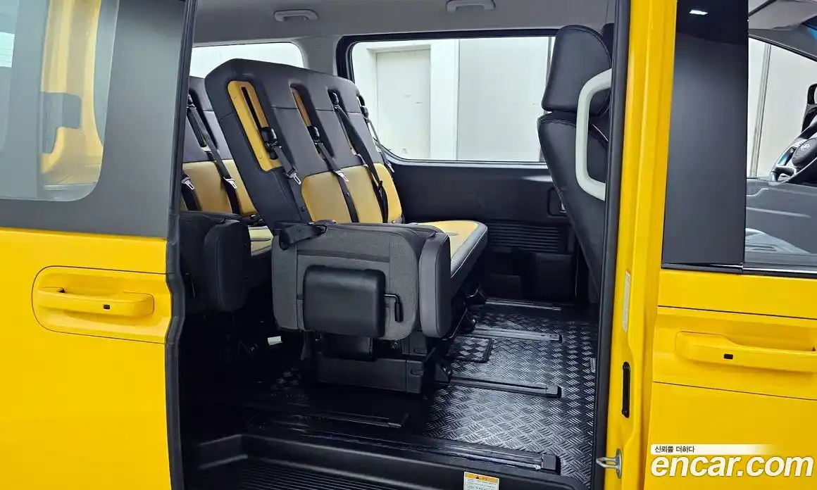 Hyundai Staria 2023 3.5 Автомат в Москве № 814041, фото 13