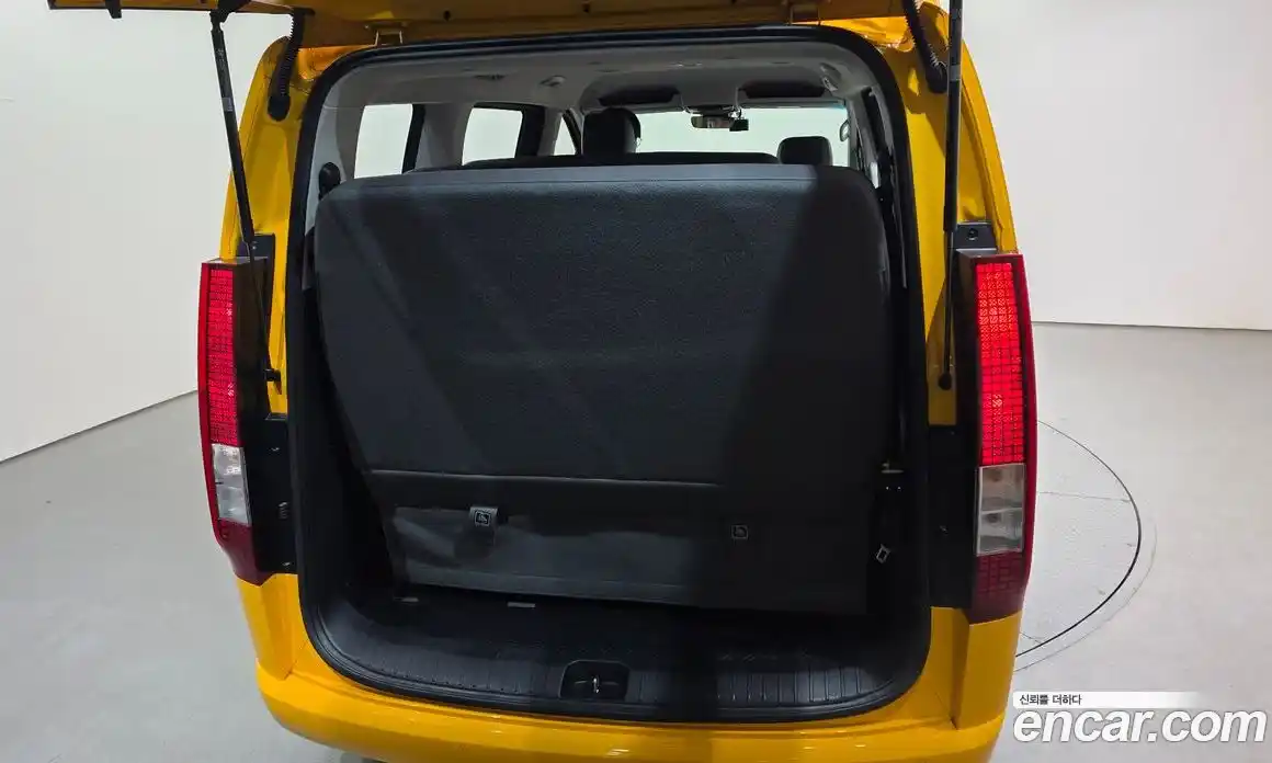 Hyundai Staria 2023 3.5 Автомат в Москве № 814041, фото 20