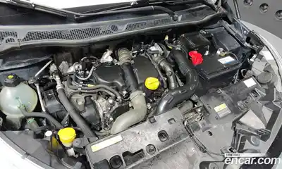 Renault QM3 2016 1.5 Автомат в Москве № 814142, миниатюра 6