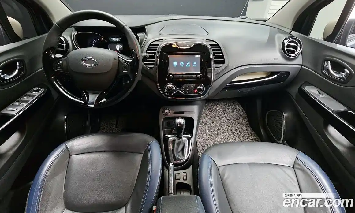 Renault QM3 2016 1.5 Автомат в Москве № 814142, фото 7