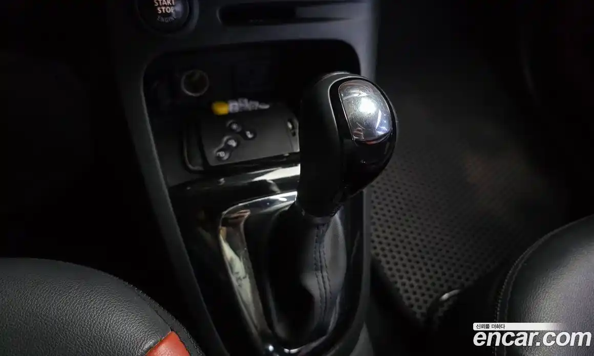 Renault QM3 2015 1.5 Автомат в Москве № 814419, фото 9