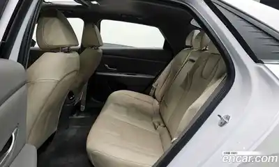 Hyundai Avante 2023 1.6 Автомат в Москве № 814436, миниатюра 11