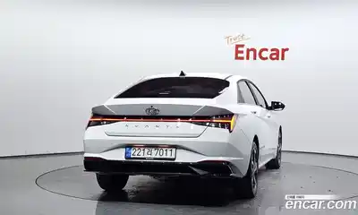 Hyundai Avante 2023 1.6 Автомат в Москве № 814436, миниатюра 3