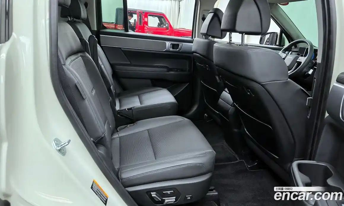 Hyundai Santa Fe 2024 2.5 Автомат в Москве № 814477, фото 12