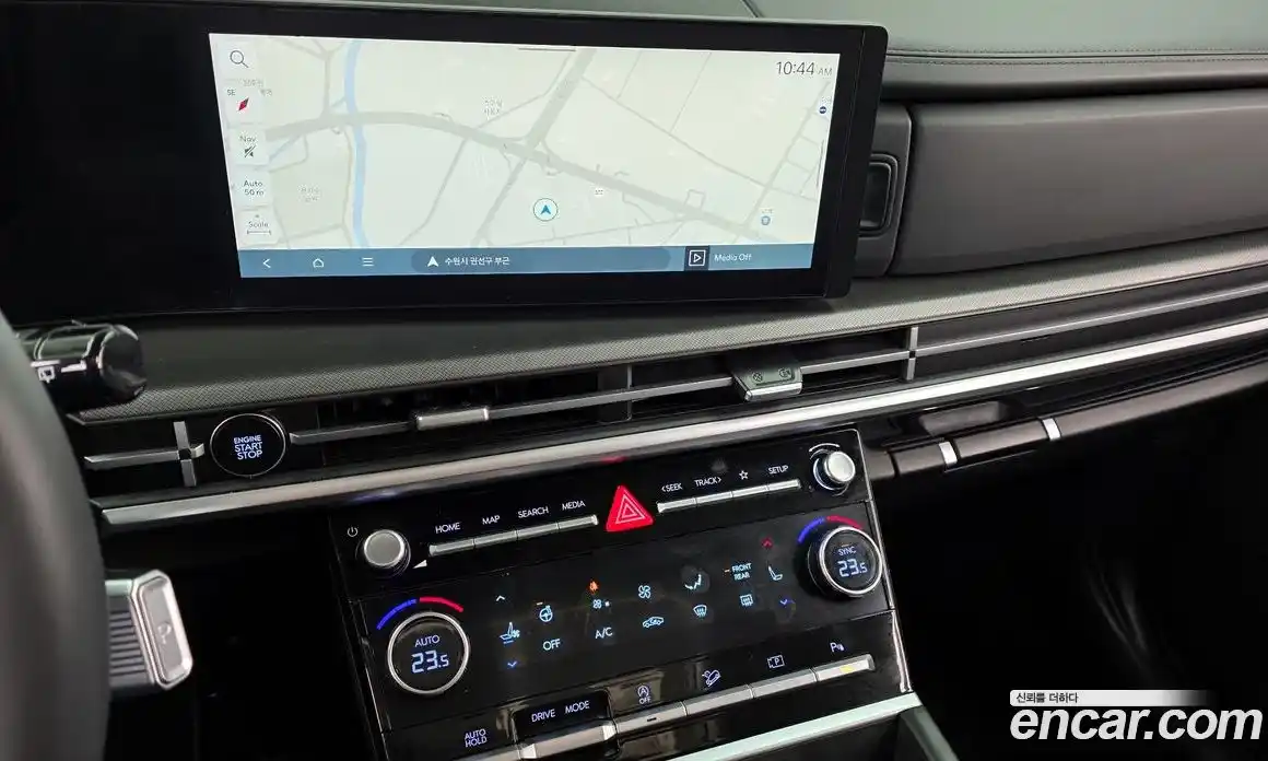 Hyundai Santa Fe 2024 2.5 Автомат в Москве № 814477, фото 14