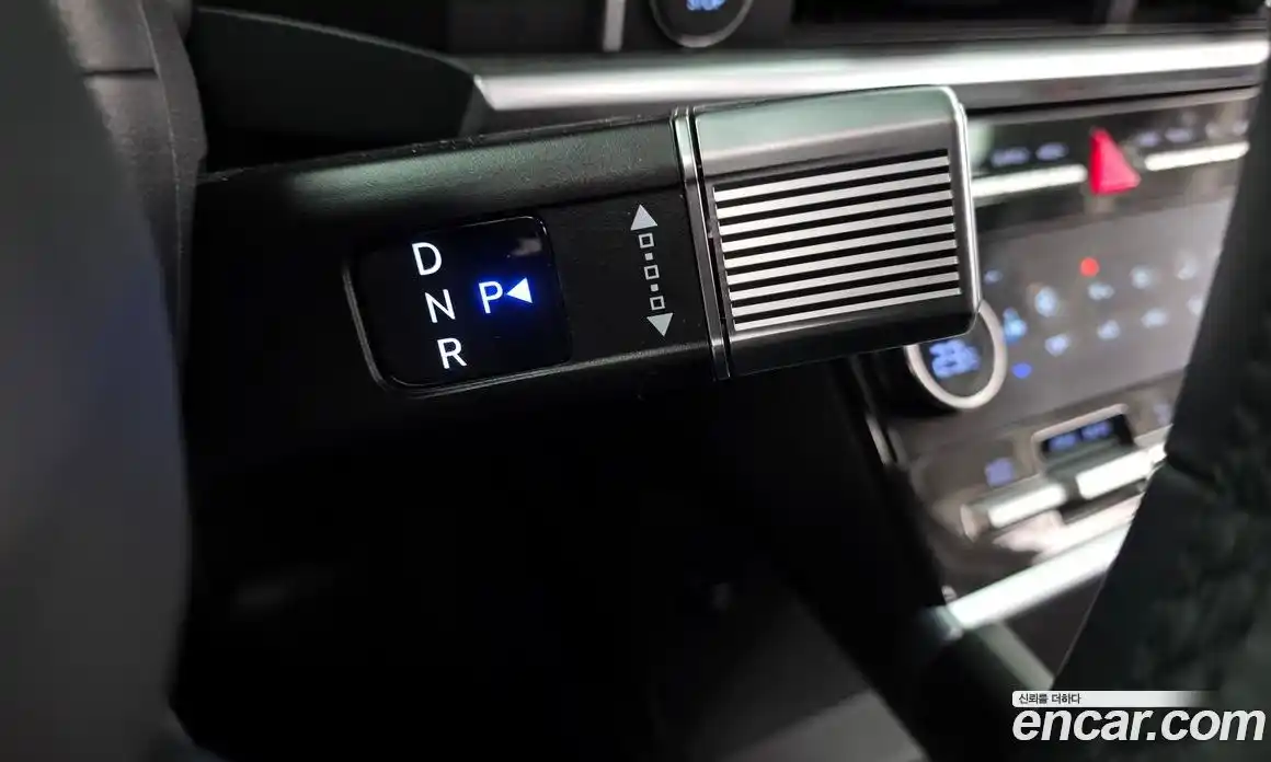 Hyundai Santa Fe 2024 2.5 Автомат в Москве № 814477, фото 9