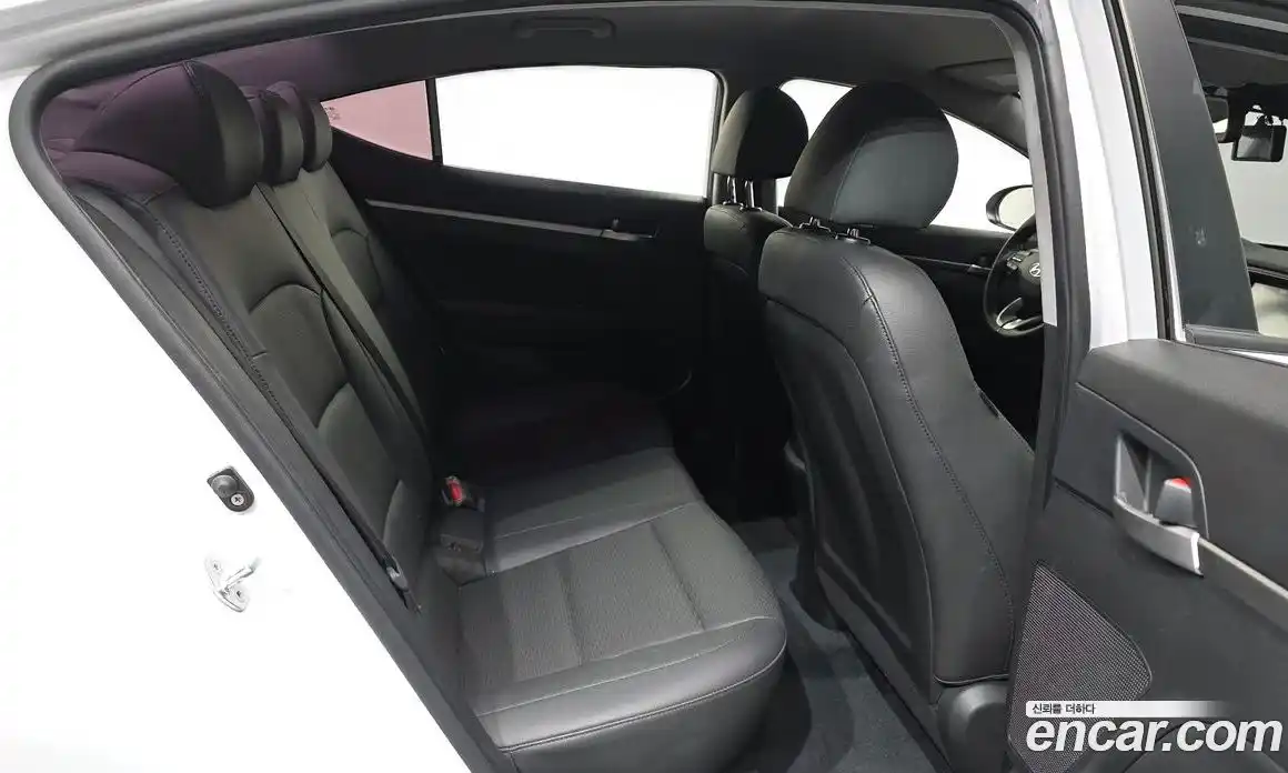 Hyundai Avante 2019 1.6 гидро в Москве № 814733, фото 12