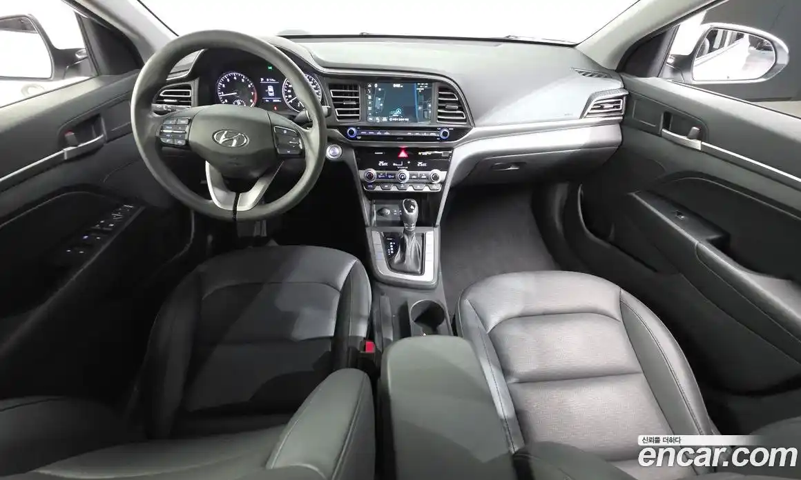 Hyundai Avante 2019 1.6 гидро в Москве № 814733, фото 7