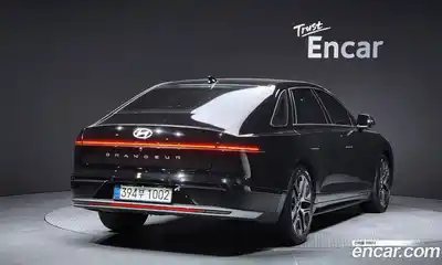 Hyundai Grandeur 2023 2.5 Автомат в Москве № 814752, миниатюра 2