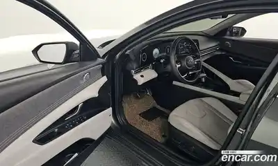 Hyundai Avante 2022 1.6 Автомат в Москве № 814793, миниатюра 11