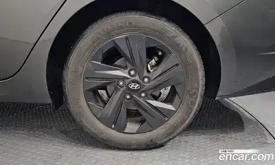 Hyundai Avante 2022 1.6 Автомат в Москве № 814793, миниатюра 5