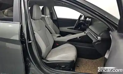 Hyundai Avante 2022 1.6 Автомат в Москве № 814793, миниатюра 10